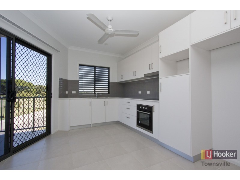 2/75 Riveredge Boulevard, Oonoonba QLD 4811