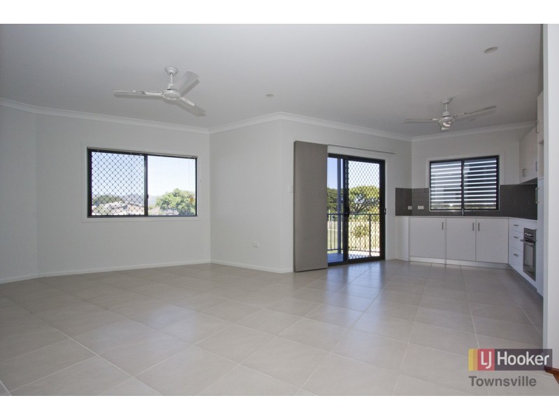 2/75 Riveredge Boulevard, Oonoonba QLD 4811