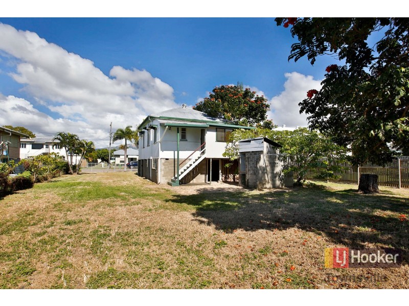 13 Goldring Street, Hermit Park QLD 4812