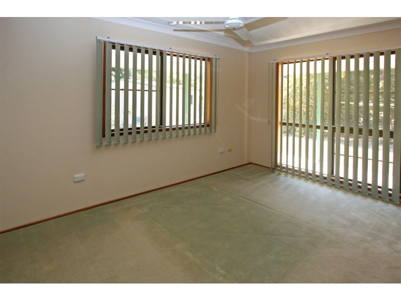 6 Fuchsia Court, Bushland Beach QLD 4818