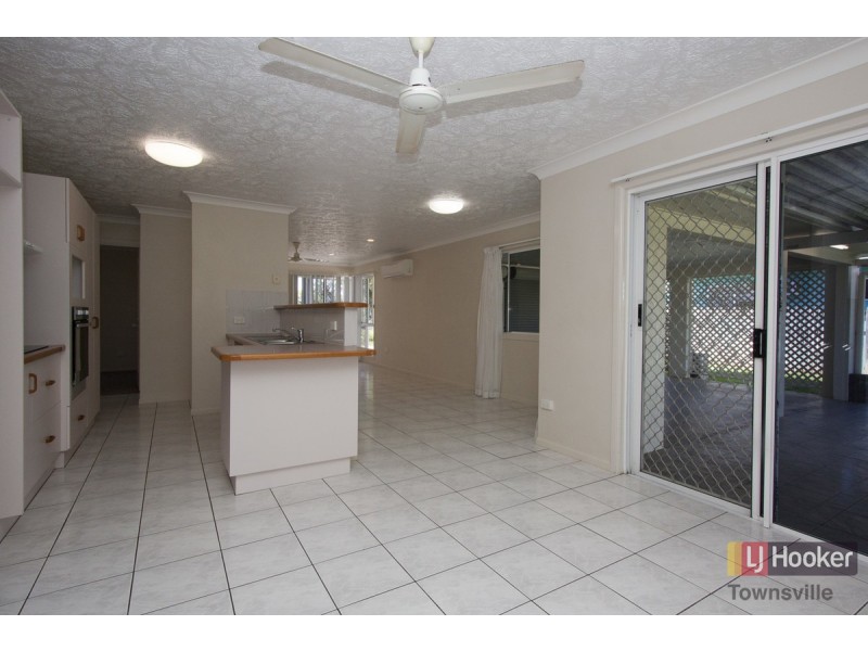 13 Avon Avenue, Kirwan QLD 4817