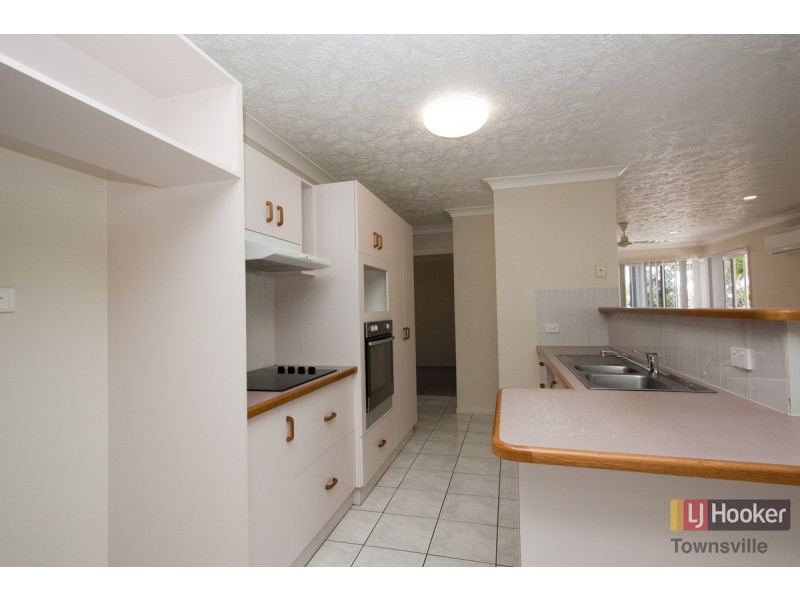 13 Avon Avenue, Kirwan QLD 4817