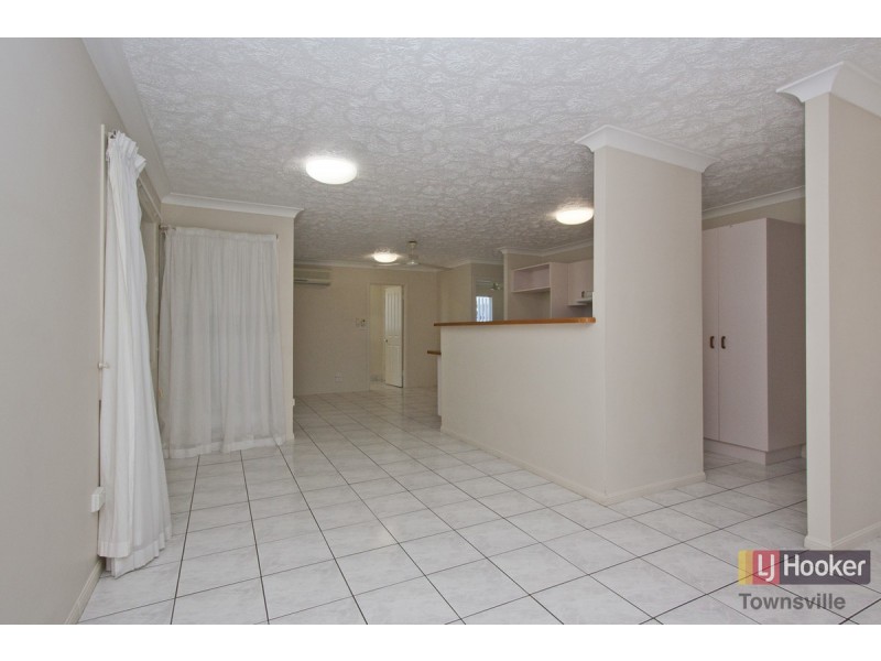 13 Avon Avenue, Kirwan QLD 4817