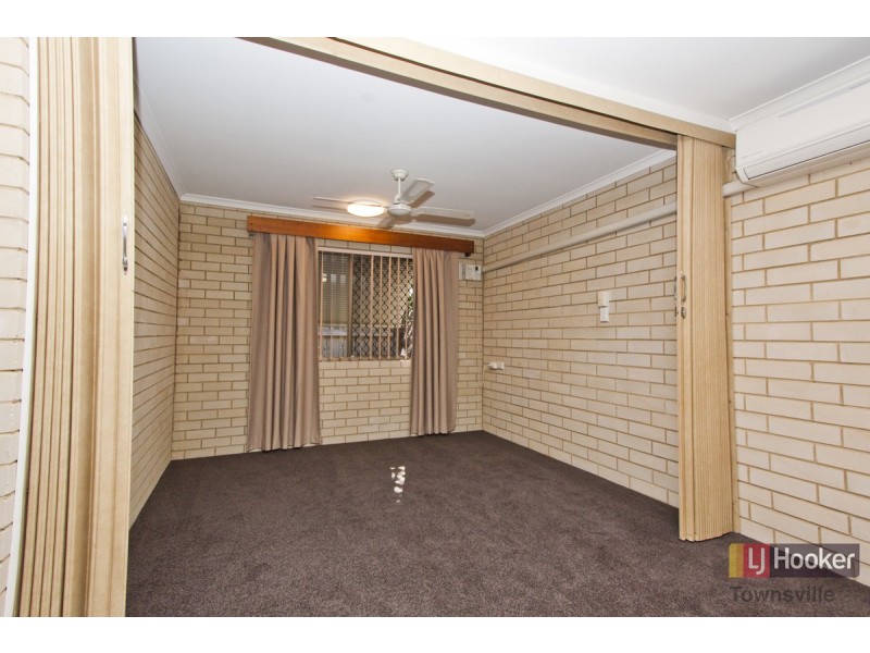 2/29 Clayton Street, Hermit Park QLD 4812
