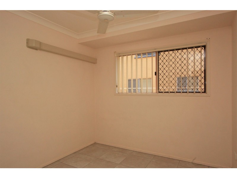 1/13 Second Avenue, Railway Estate QLD 4810