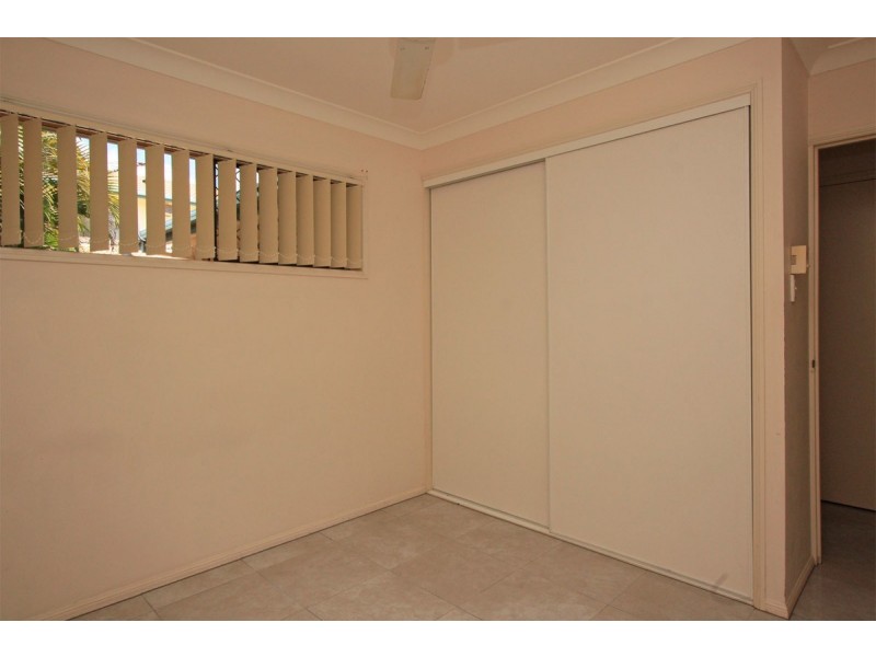 1/13 Second Avenue, Railway Estate QLD 4810