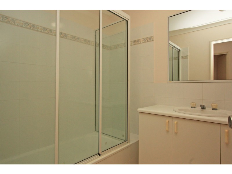 1/13 Second Avenue, Railway Estate QLD 4810