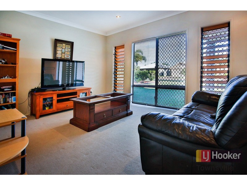 31 Anchorage Circuit, Bushland Beach QLD 4818