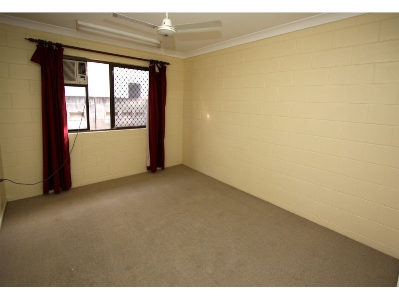 2/4 Pope Street, Aitkenvale QLD 4814