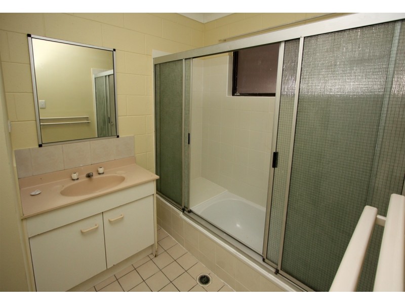 2/4 Pope Street, Aitkenvale QLD 4814