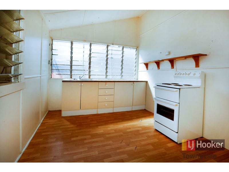 102 Thirteenth Avenue, Railway Estate QLD 4810