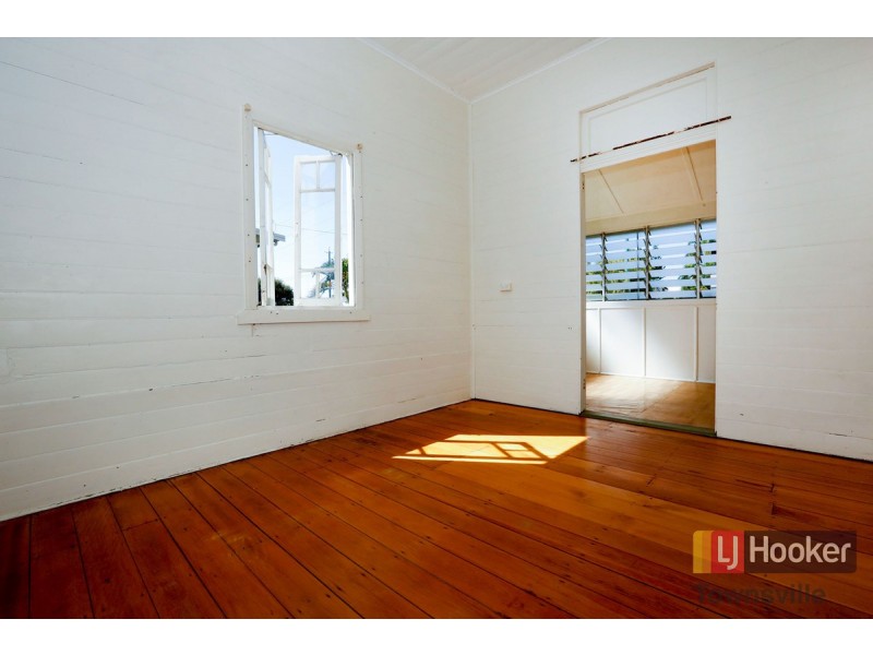 102 Thirteenth Avenue, Railway Estate QLD 4810