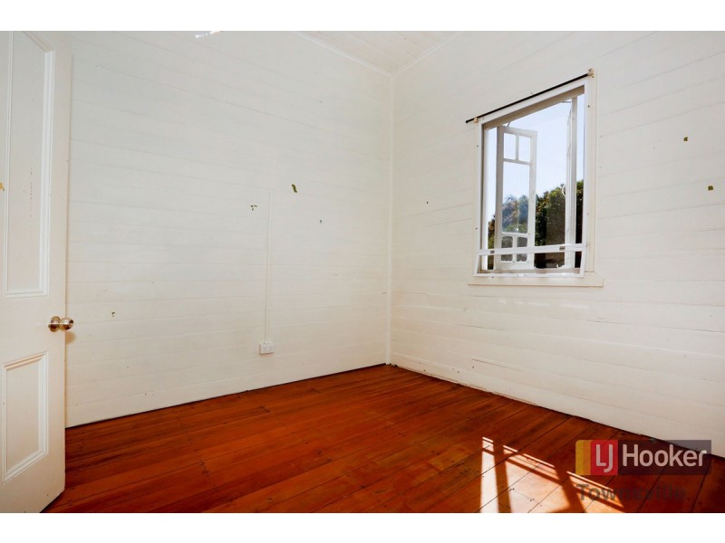 102 Thirteenth Avenue, Railway Estate QLD 4810