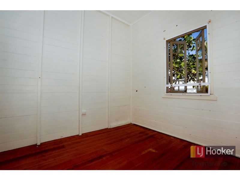 102 Thirteenth Avenue, Railway Estate QLD 4810