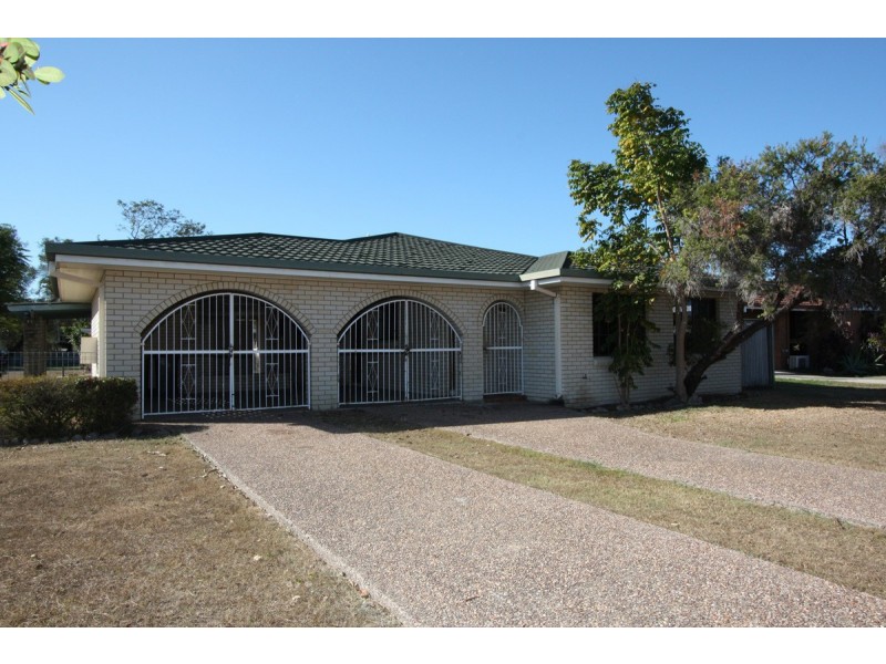 2 Jefferson Crescent, Kirwan QLD 4817