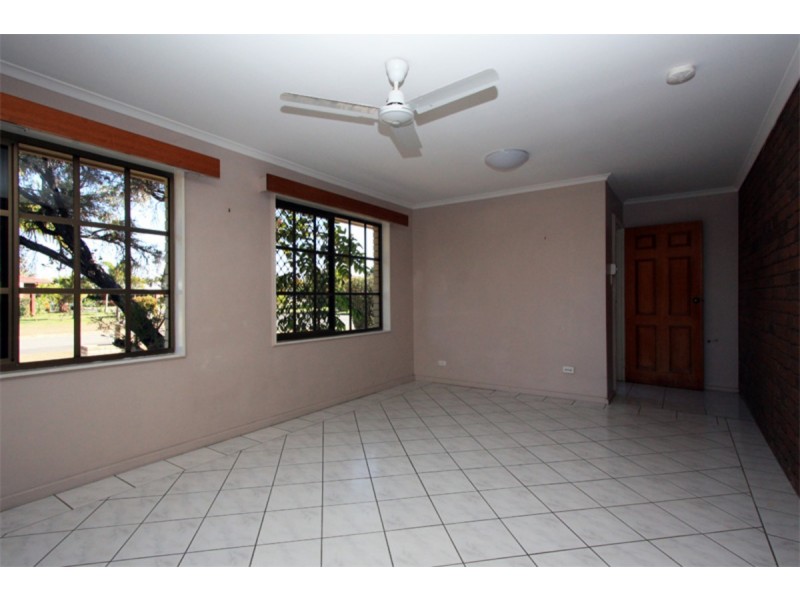 2 Jefferson Crescent, Kirwan QLD 4817