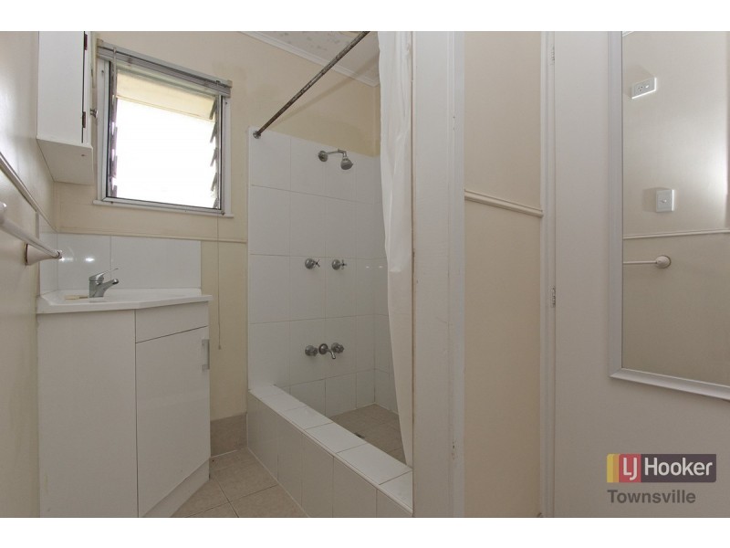 6 Ellimatta Avenue, Cranbrook QLD 4814