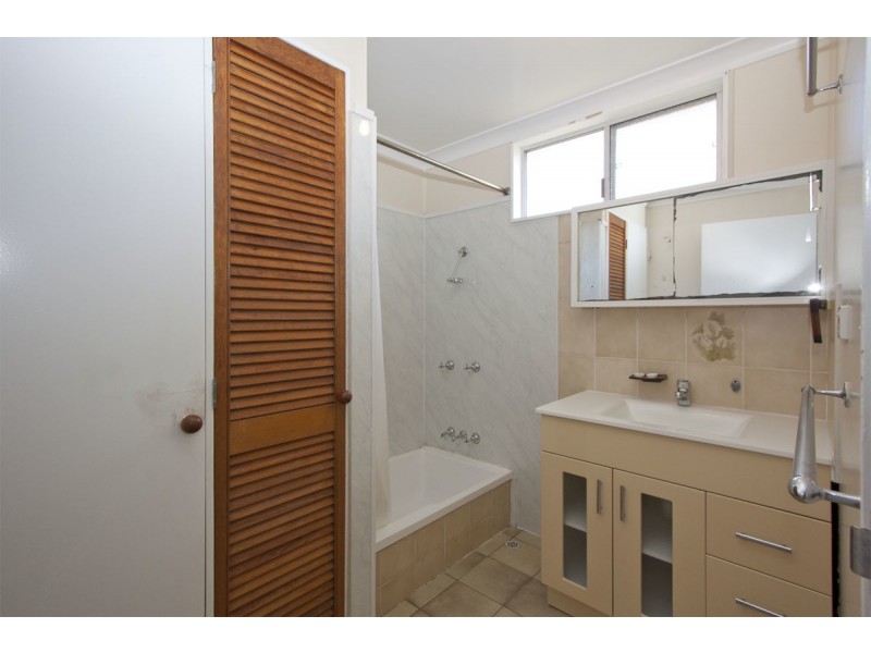 534 Bayswater Road, Mount Louisa QLD 4814