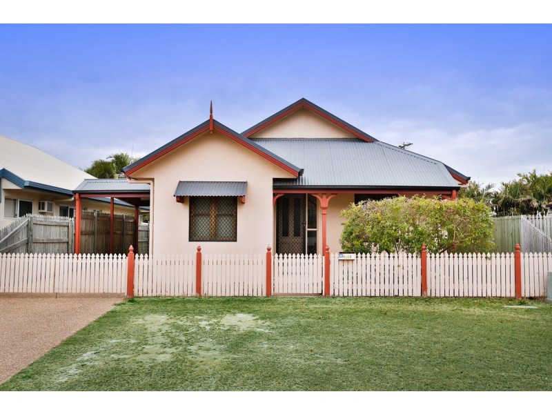 20 Birdwing Court, Douglas QLD 4814