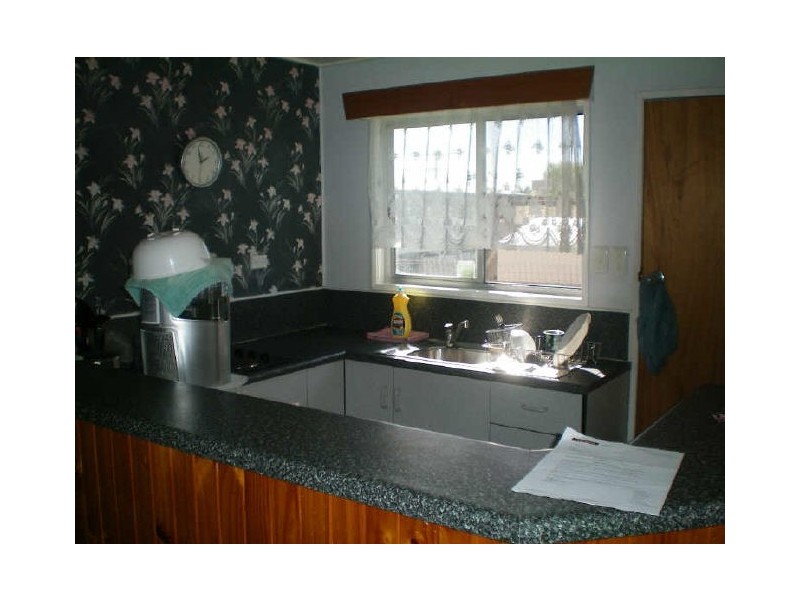 8 Ellis Court, Mount Louisa QLD 4814