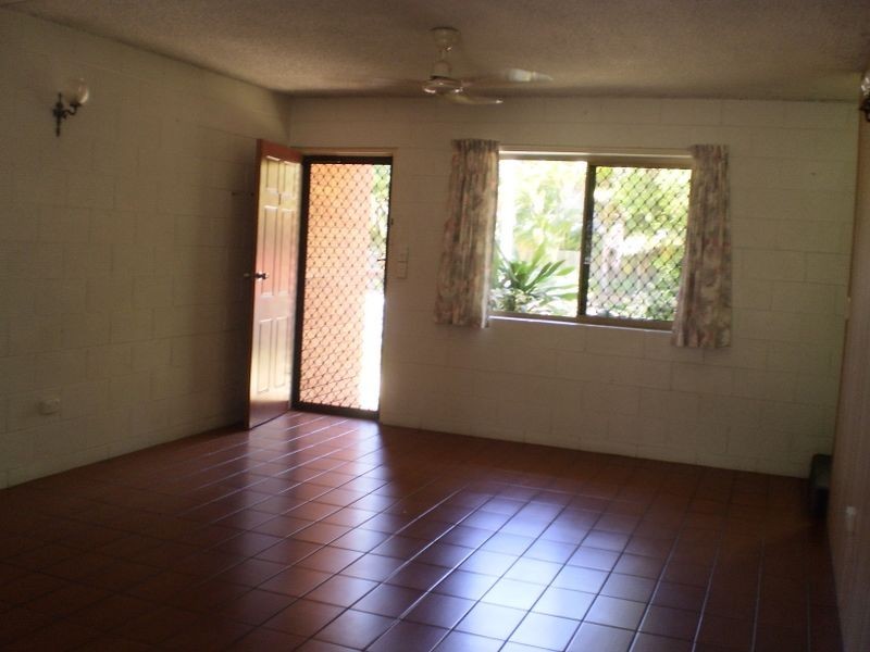 1/10 Crowle Street, Hyde Park QLD 4812