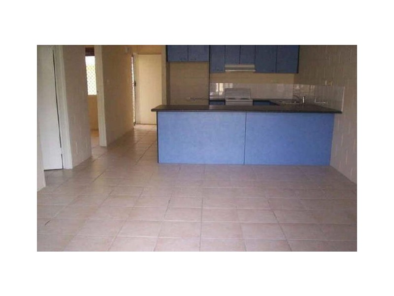 2/135 Eyre Street ***, North Ward QLD 4810