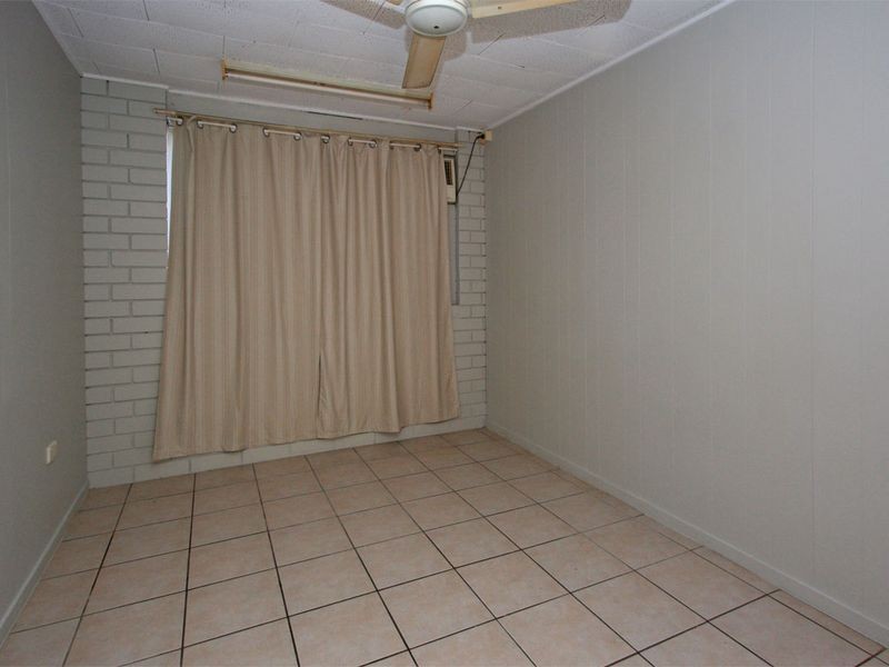 West End QLD 4810