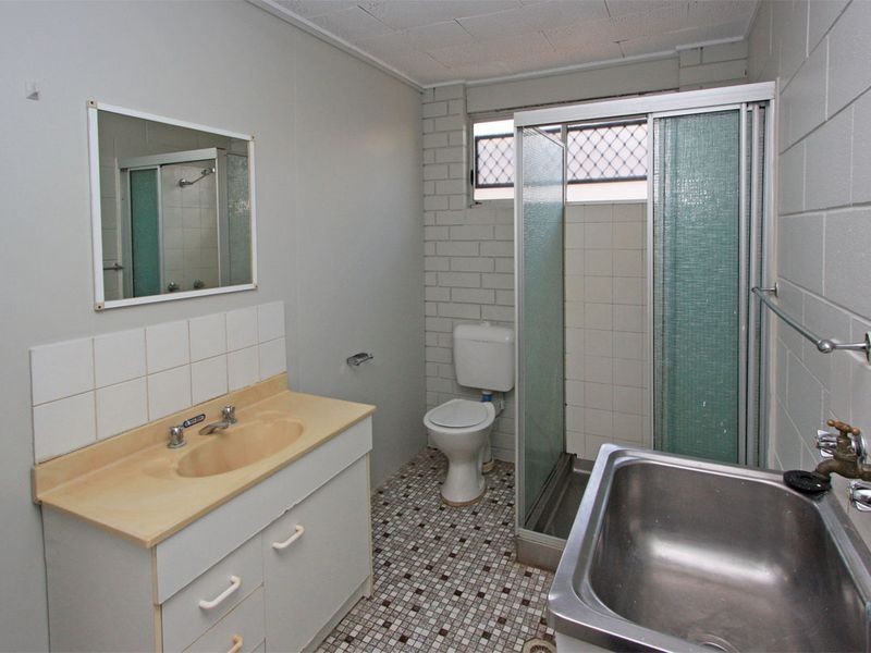 West End QLD 4810