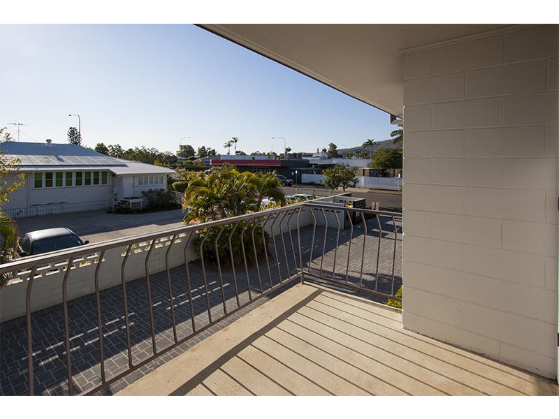 Hermit Park QLD 4812