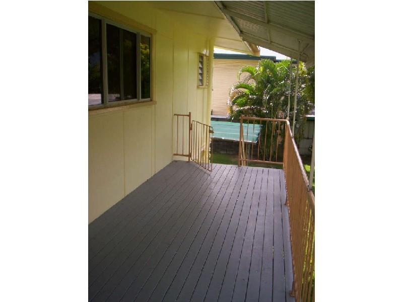 6 Ellimatta Avenue, Cranbrook QLD 4814