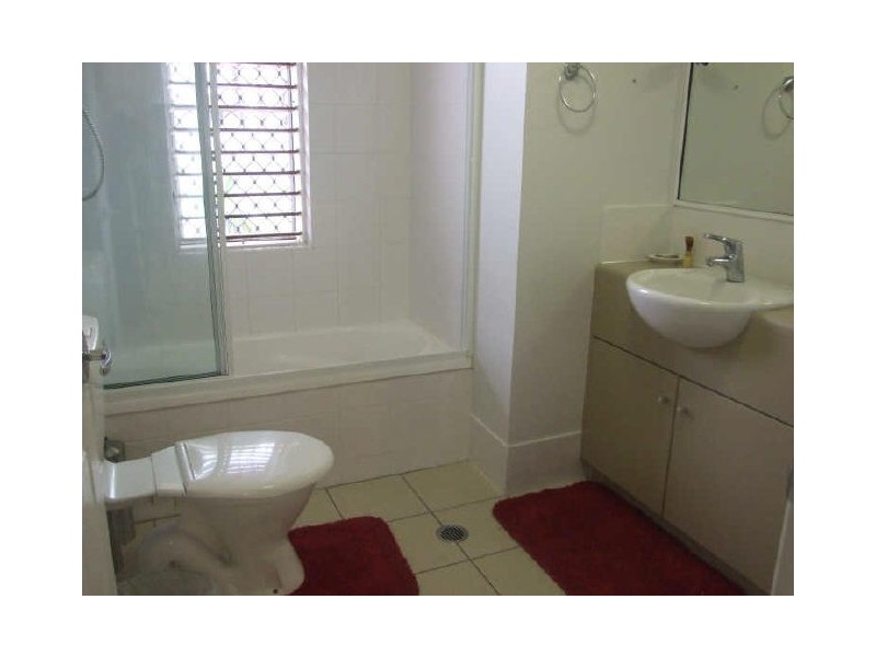 West End QLD 4810
