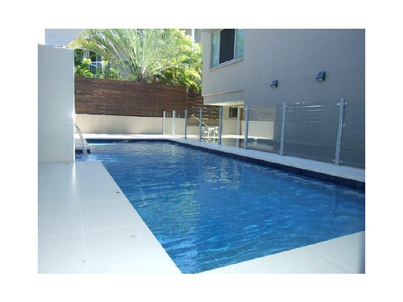 2/106 The Strand, North Ward QLD 4810