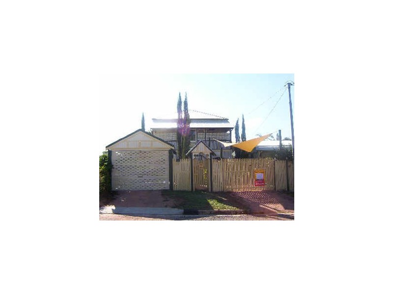 9b Musgrave Street, West End QLD 4810