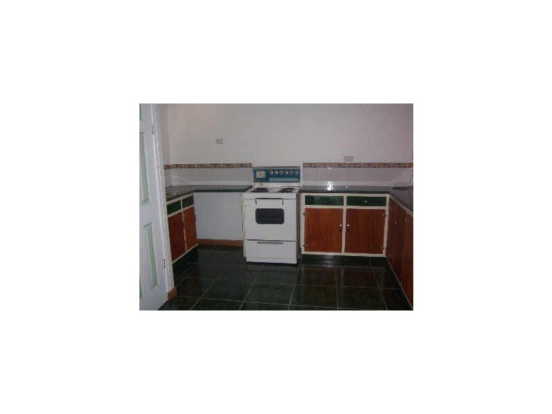 9b Musgrave Street, West End QLD 4810