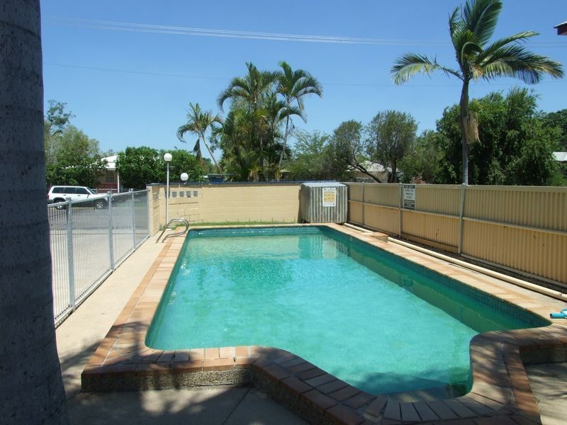 1/11 Vaughn Street, West End QLD 4810