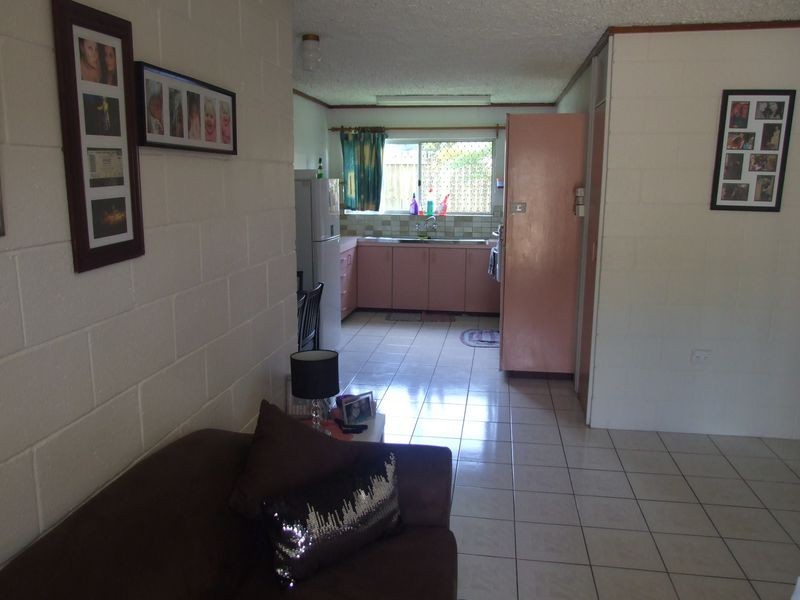 1/11 Vaughn Street, West End QLD 4810