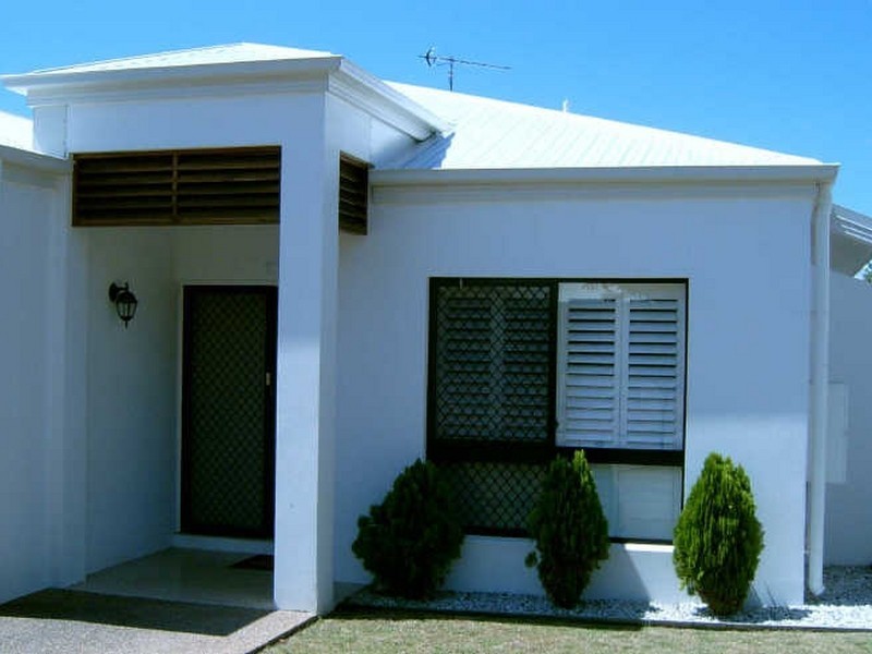 13 Perisher Court, Mount Louisa QLD 4814