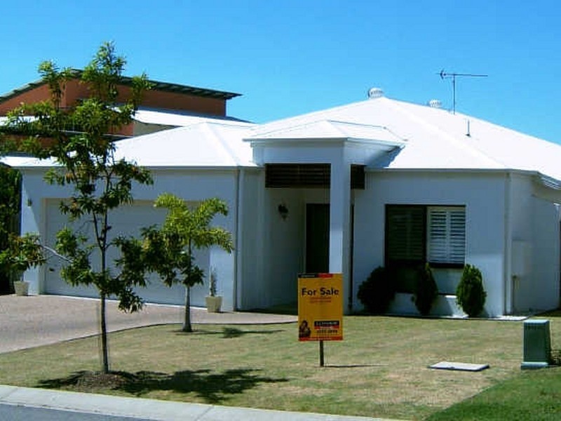 13 Perisher Court, Mount Louisa QLD 4814