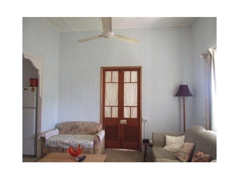 2 Haig Street, Pimlico QLD 4812