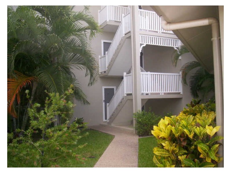 10/12-14 Martinez Avenue, The Lakes, West End QLD 4810