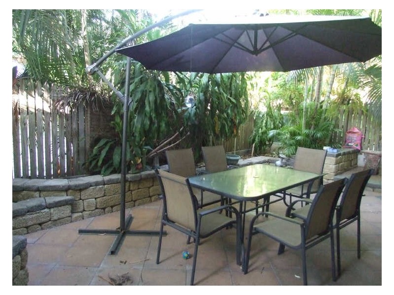 4/12 Old Common Road, Belgian Gardens QLD 4810