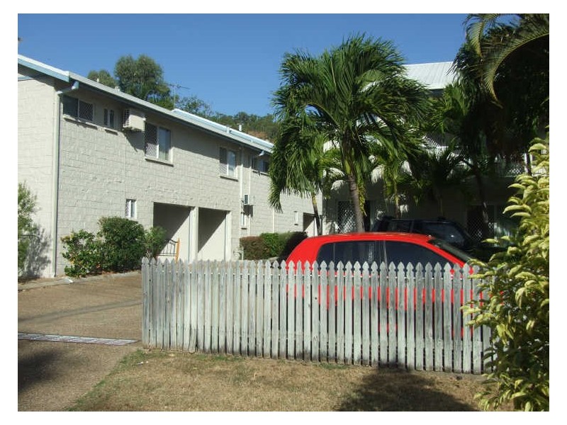 4/12 Old Common Road, Belgian Gardens QLD 4810