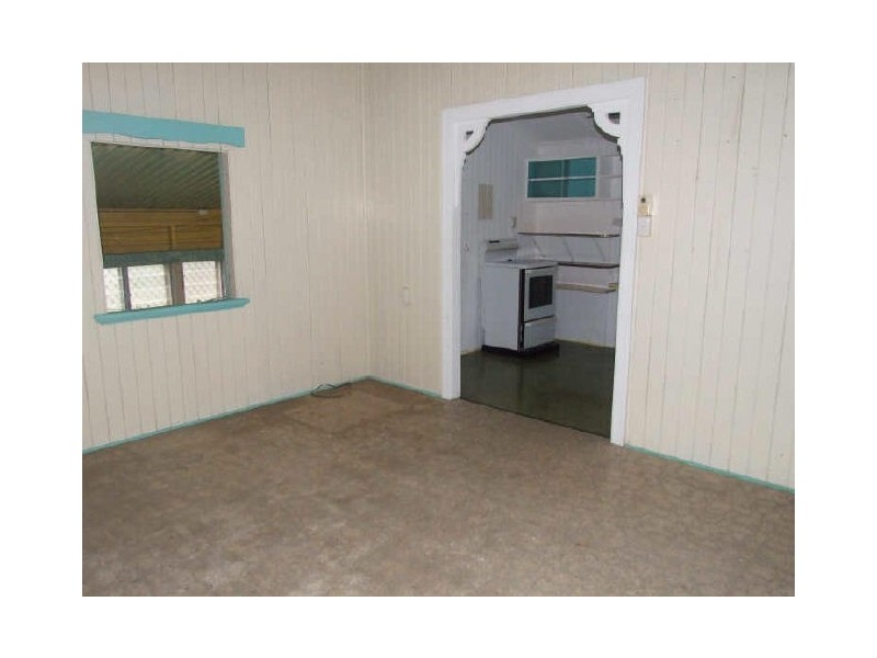 93 Tully Street, South Townsville QLD 4810