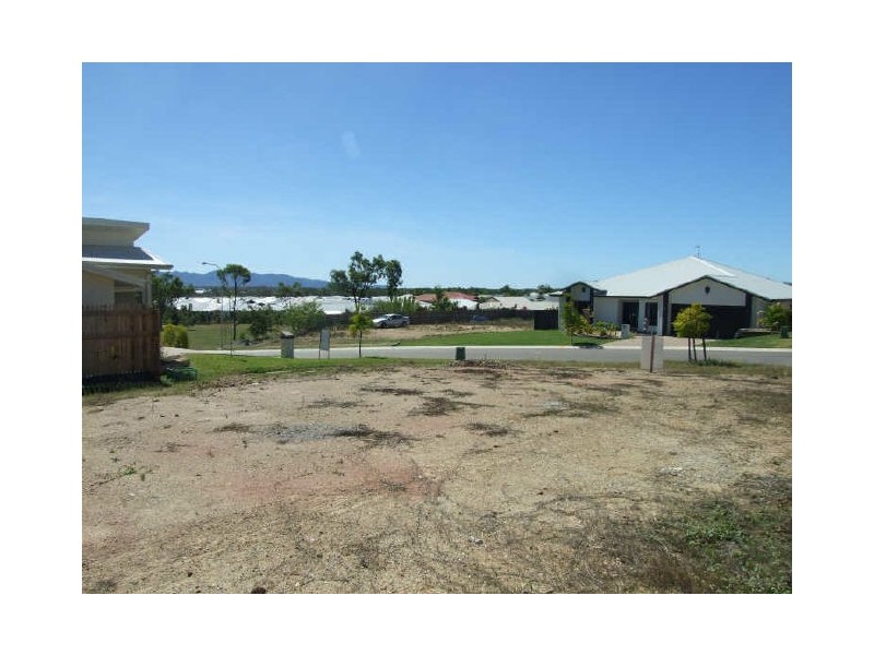 54 Minaret Way, Mount Louisa QLD 4814