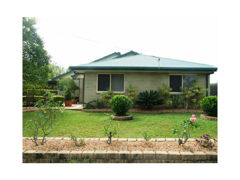 75 Thirteenth Avenue, Railway Estate QLD 4810