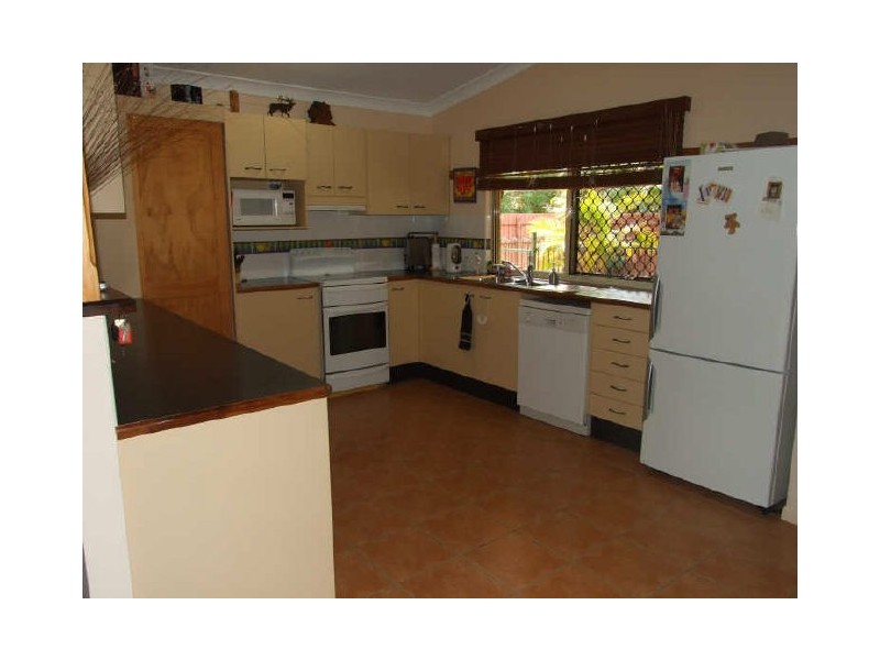 75 Thirteenth Avenue, Railway Estate QLD 4810