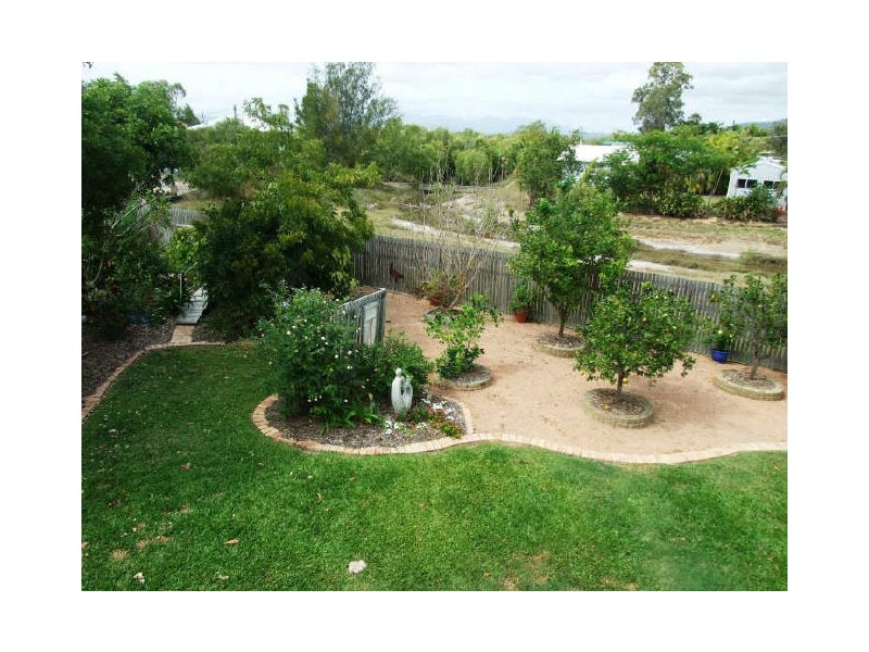 75 Thirteenth Avenue, Railway Estate QLD 4810