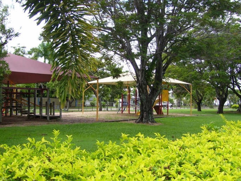 48 Hammett Street, Currajong QLD 4812