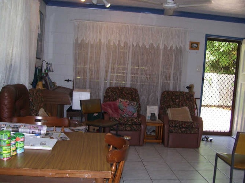 1/116 Queens Road, Hermit Park QLD 4812