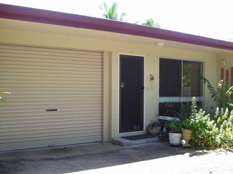 1/116 Queens Road, Hermit Park QLD 4812